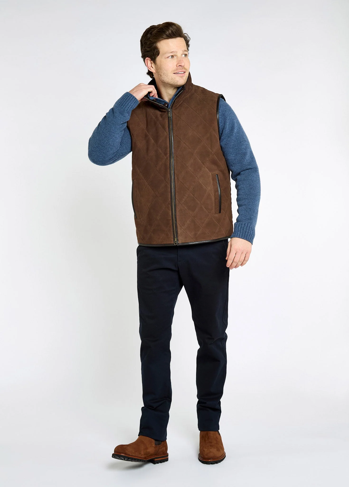 Bellamont Men's Goat suede gilet - Walnut - Image 2