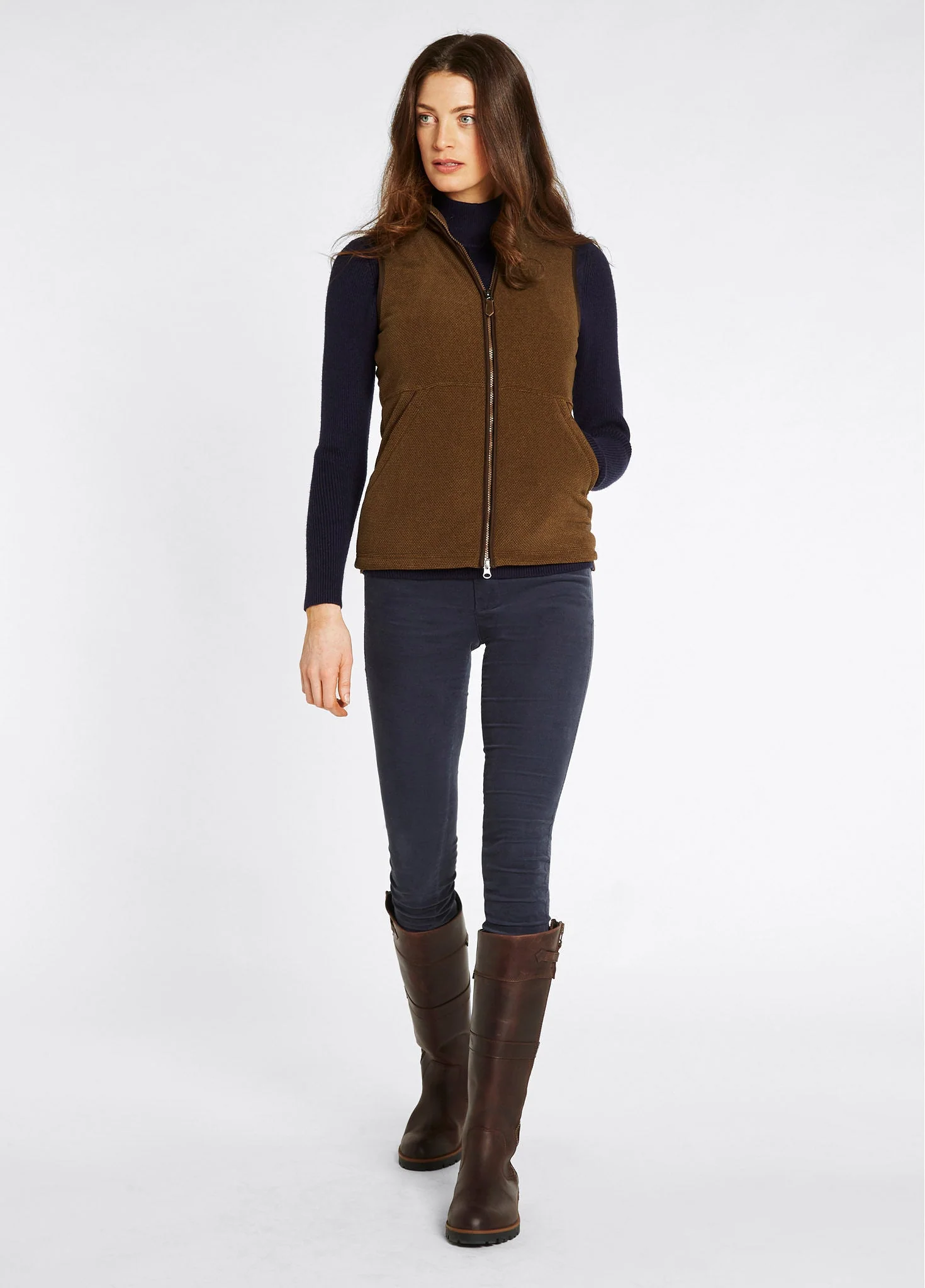 Carbury Women's Fleece Gilet - Walnut - Image 2