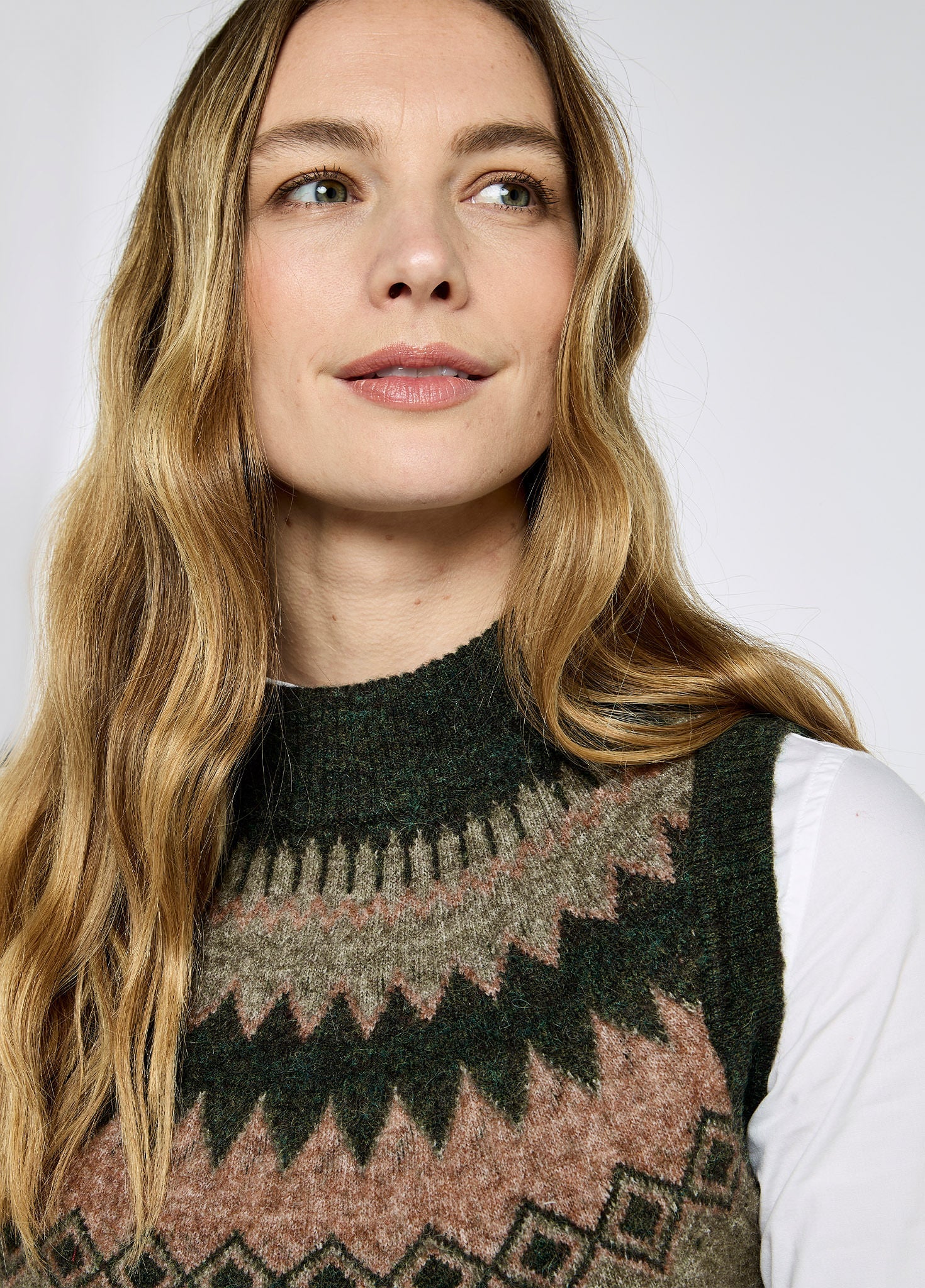 Doyle Women's Fair Isle pattern vest - Olive Multi - Image 5