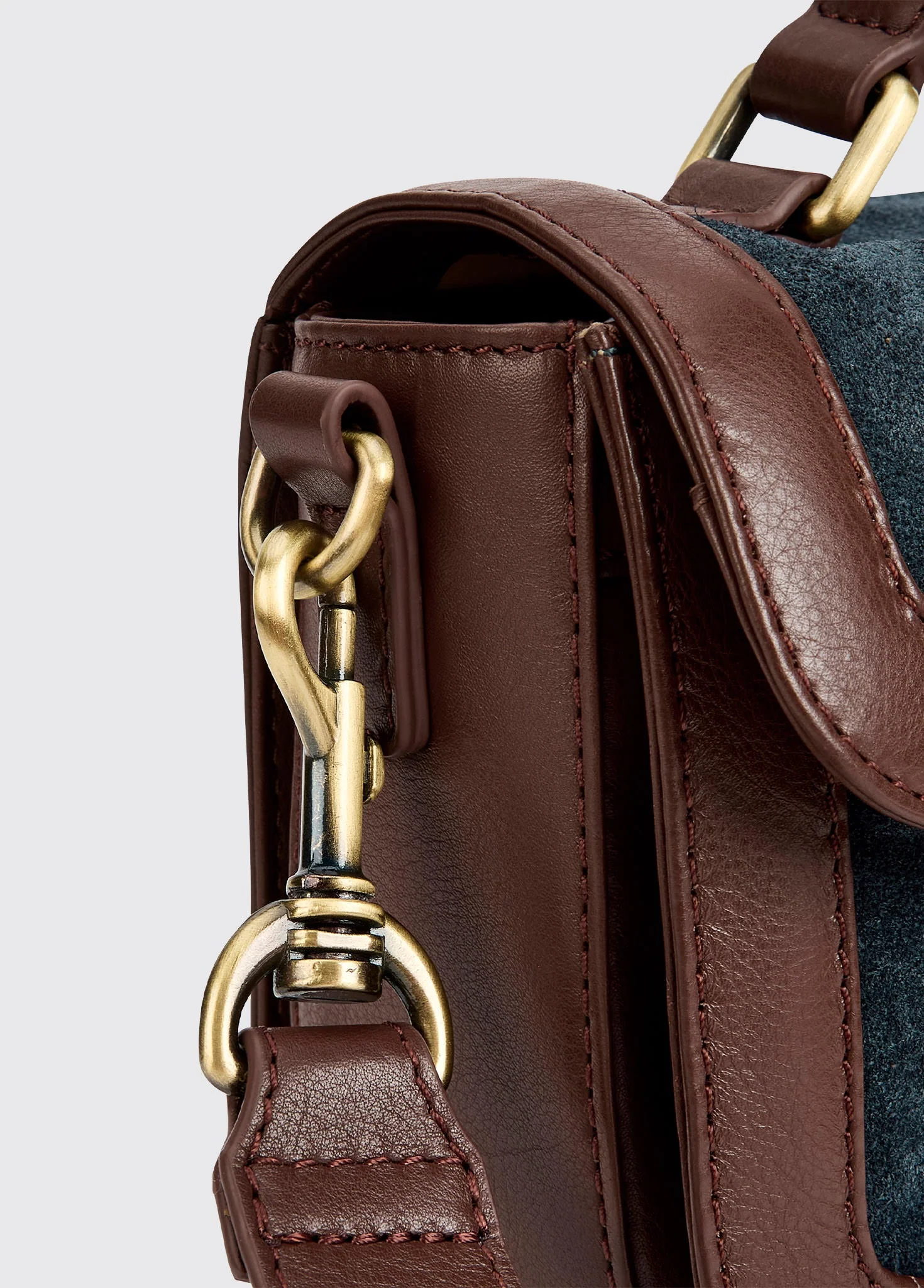 Eadestown Structured handbag in suede and leather - Navy - Image 6