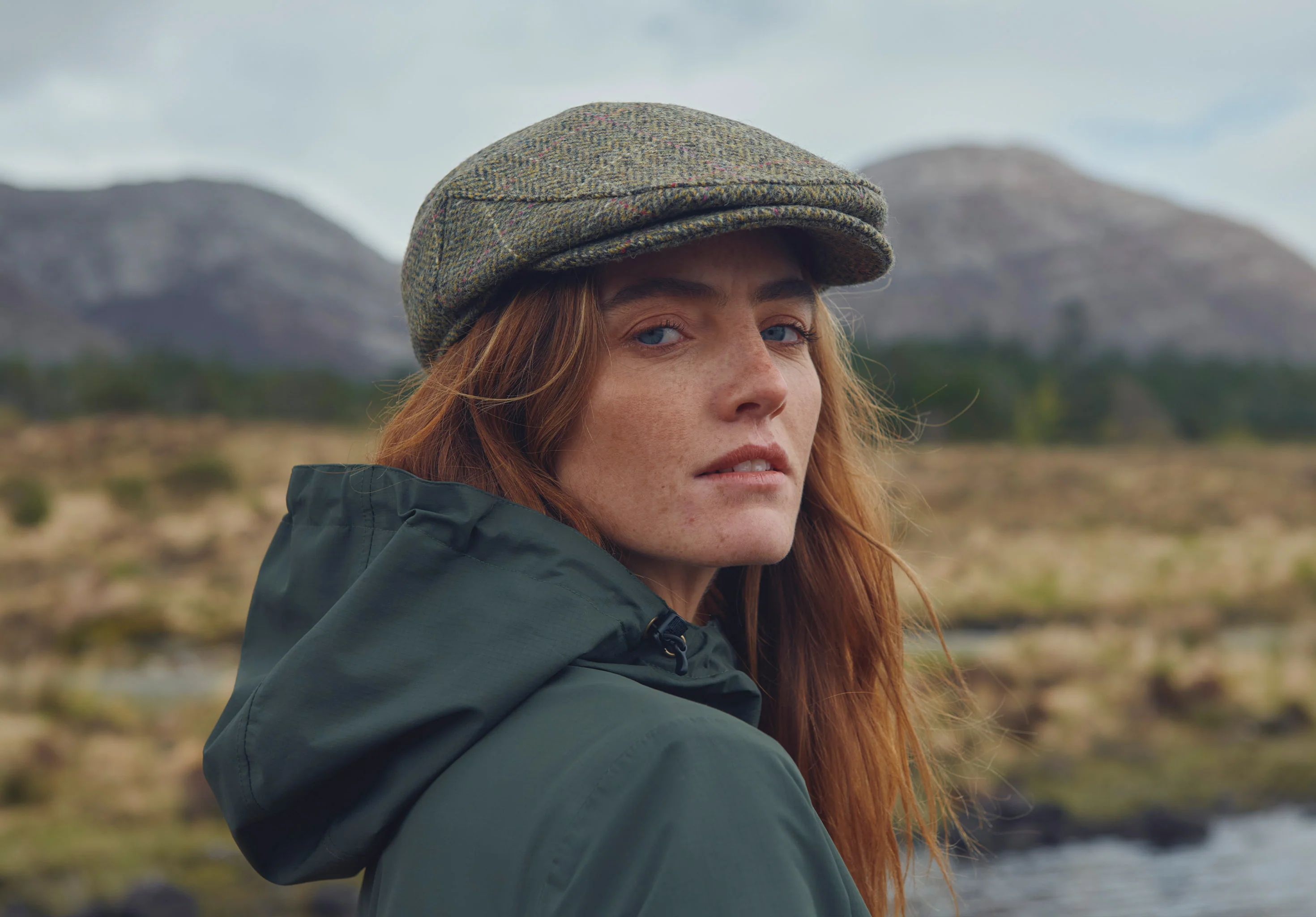Holly Tweed Flat Cap - Thistle - Image 3