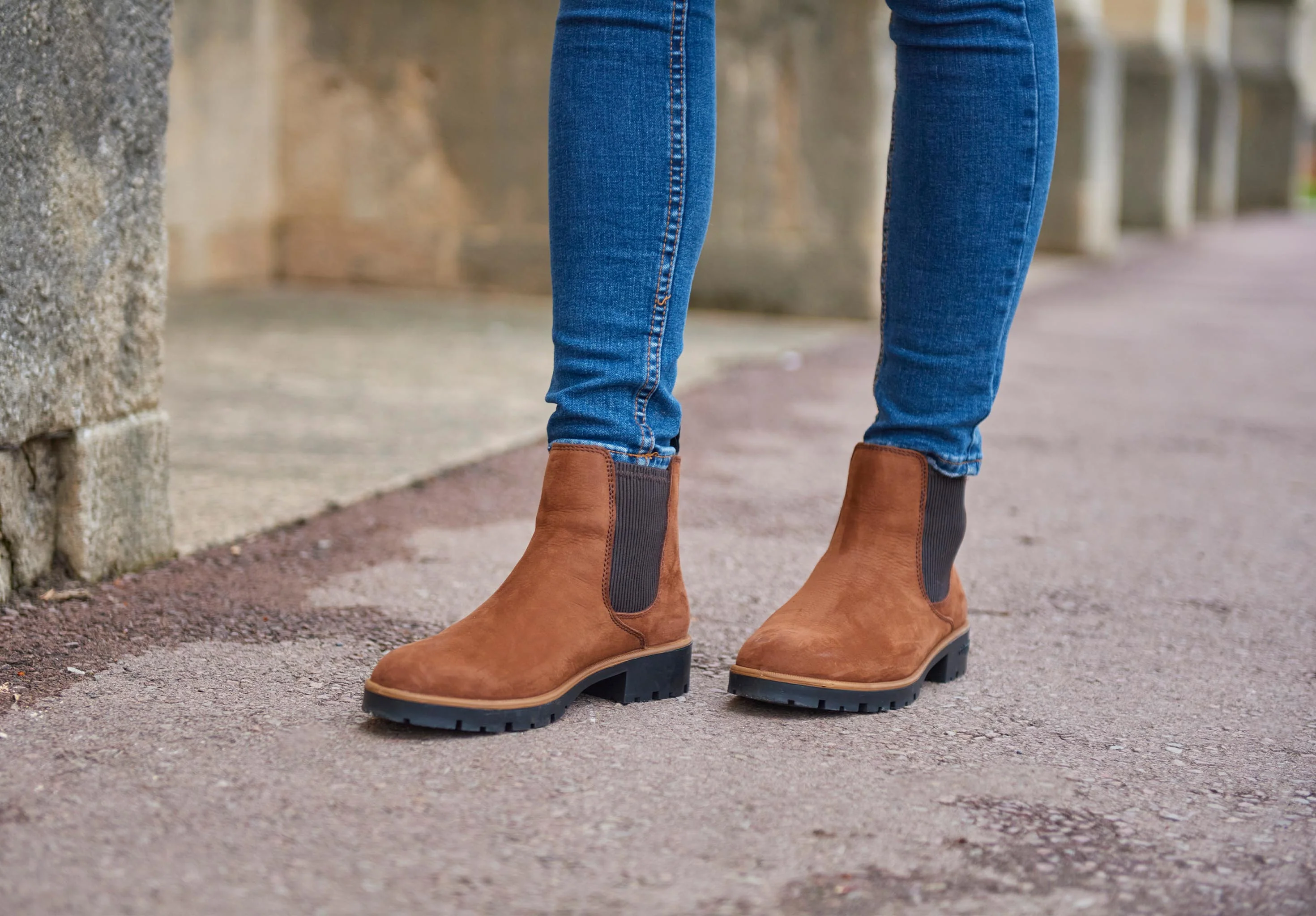 Kilcommon Faux Fur-lined Chelsea Boot - Walnut - Image 3