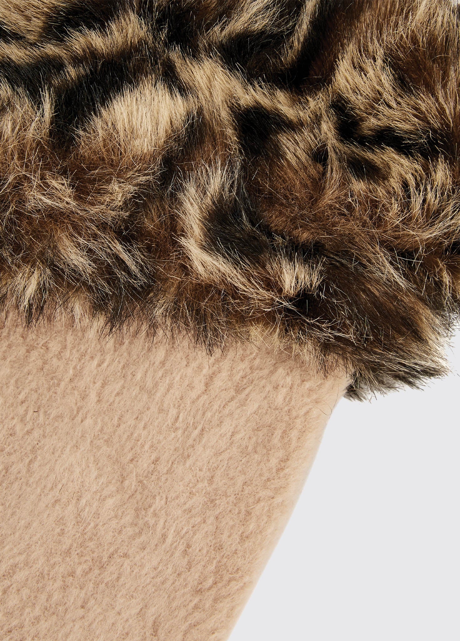Faux Ladies Fur Boot Liners - Leopard - Image 3