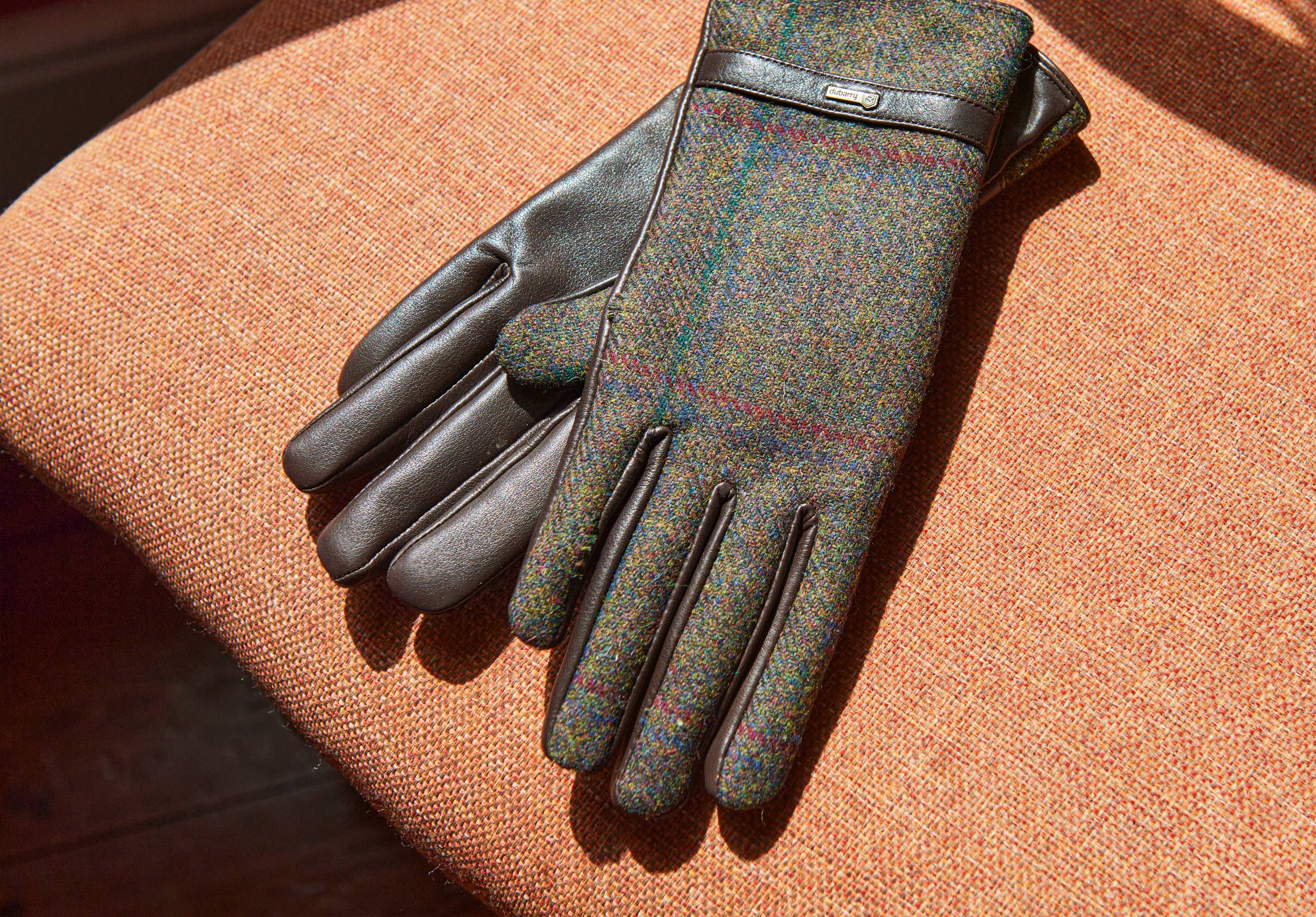 Ballycastle Ladies Tweed Leather Gloves - Hemlock - Image 2