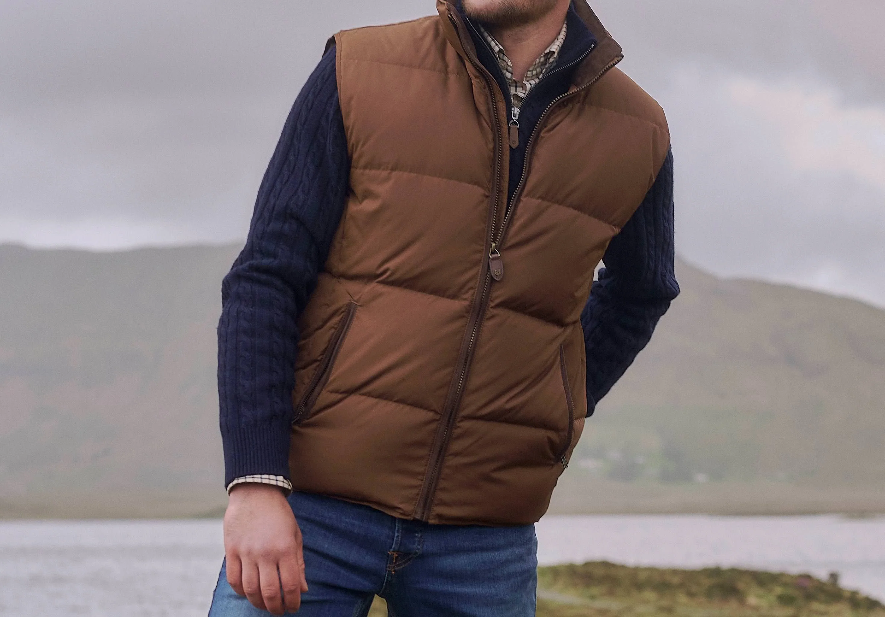 Graystown Mens Down-filled Gilet - Walnut - Image 3