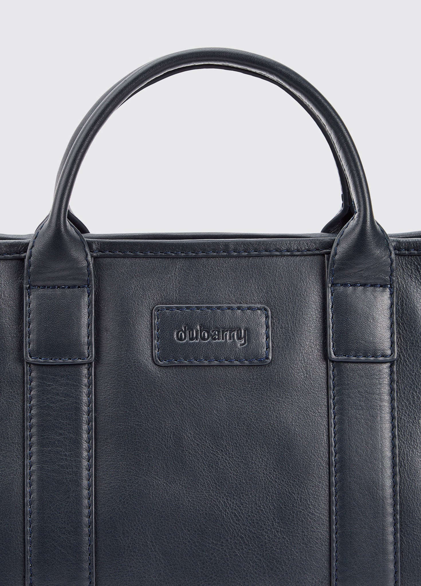 Ramelton Medium size leather handbag - Navy - Image 5
