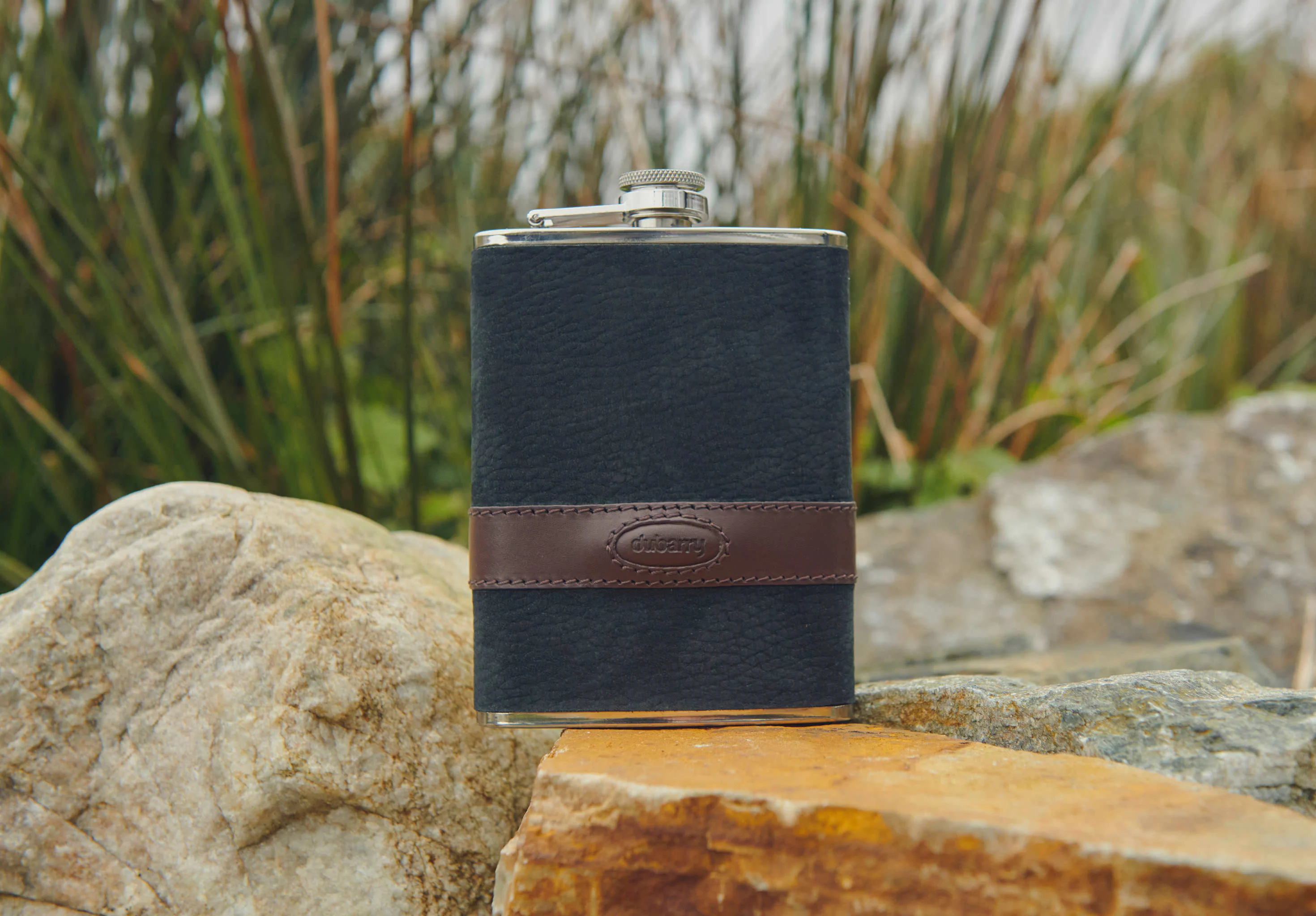 Rugby Mens Hipflask - Black/Brown - Image 3